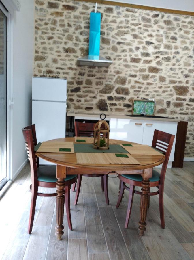 Les Petits Gites Ernée Exterior photo